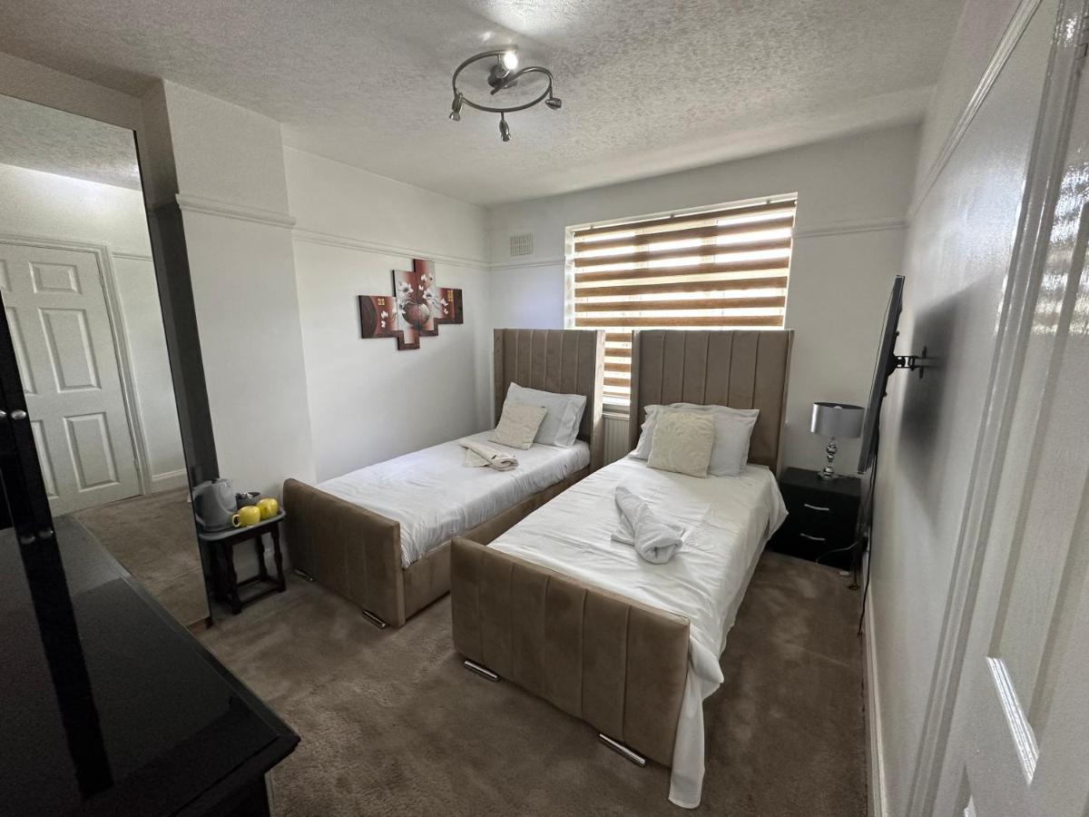 Sheri'S Home Away Лондон Экстерьер фото